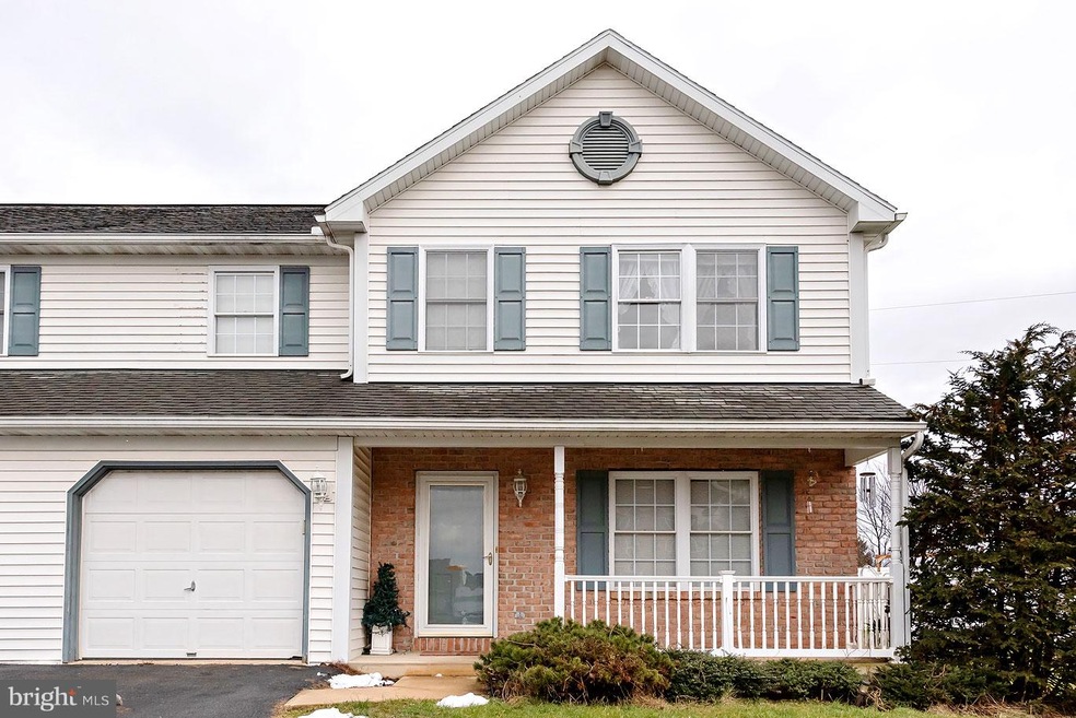 1003 Ithaca St, Reading, PA 19605 - photo 1