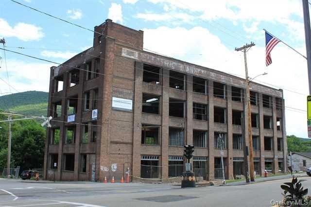 1 E Main St unit 204, Beacon, NY 12508 - photo 1