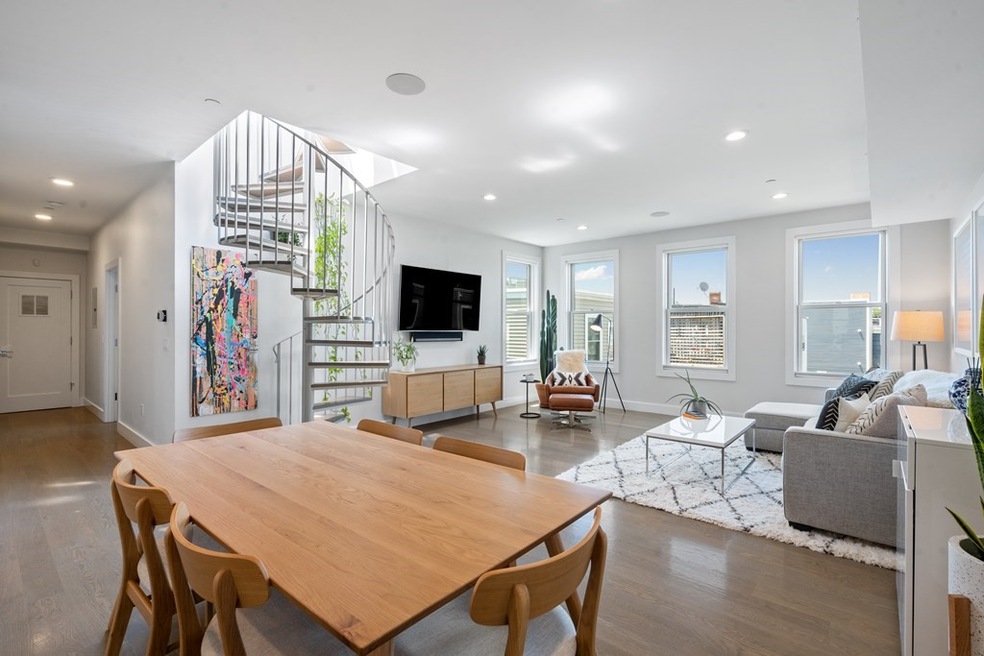 584 E 3rd St unit 8, Boston, MA 02127 - photo 1