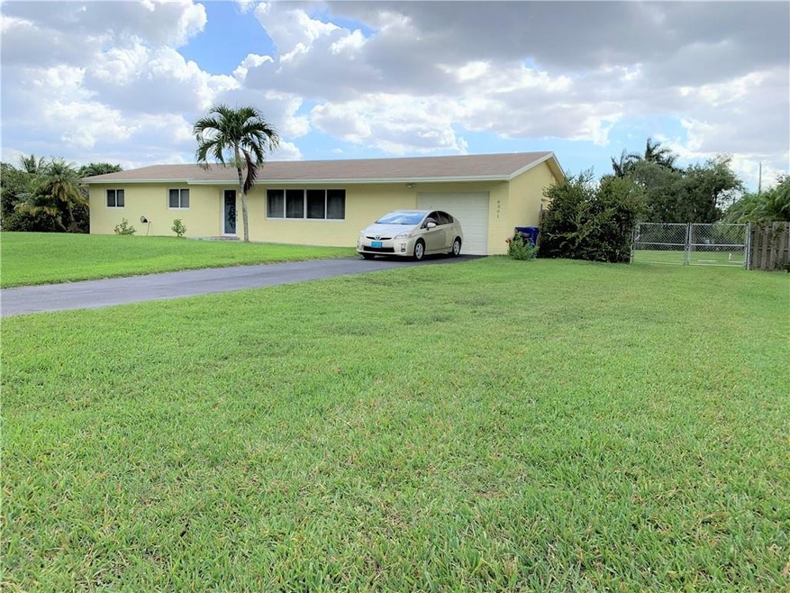 6301 SW 188th Ave, Southwest Ranches, FL 33332 - photo 1