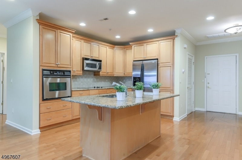 3208 Pointe Gate Dr, Livingston, NJ 07039 - photo 1