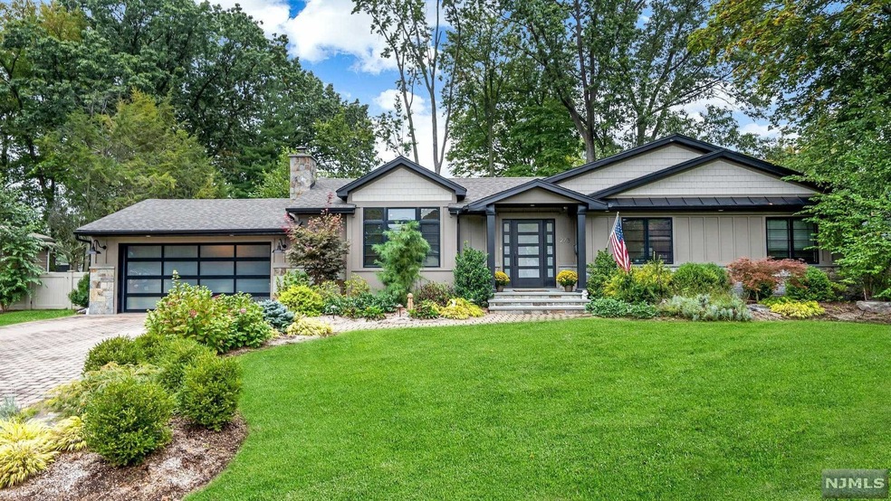 273 Magnolia Ave, Cresskill, NJ 07626 - photo 1