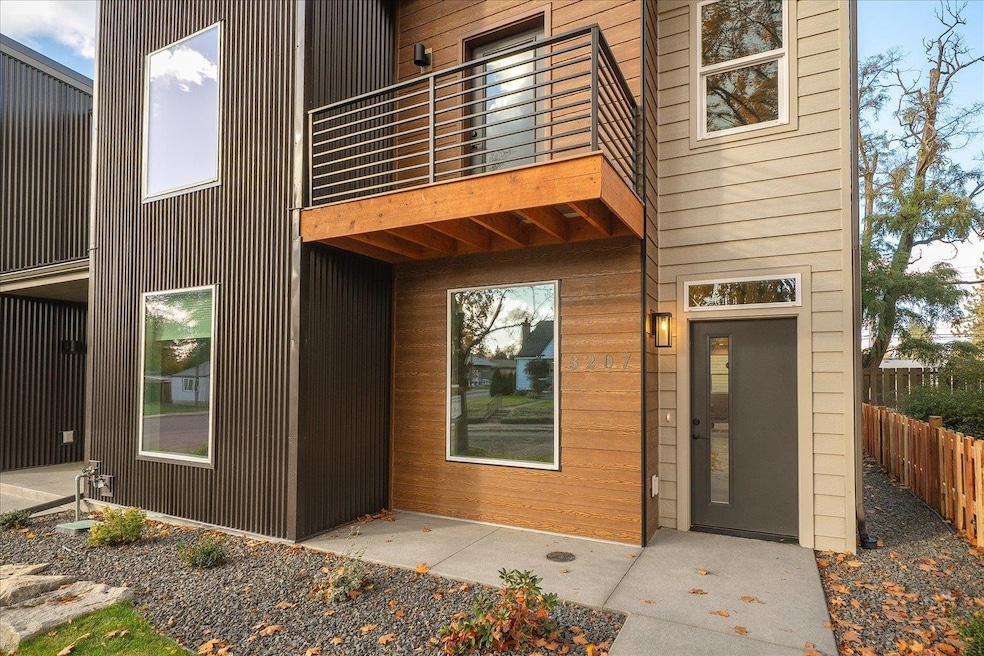 3207 E 30th Ave unit 3207 E 30TH AVE Unit, Spokane, WA 99223 - photo 1