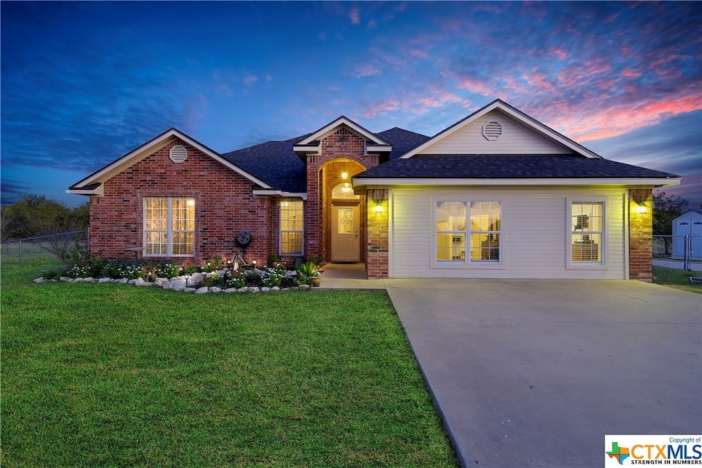 114 Ashley, Eddy, TX 76524 - photo 1