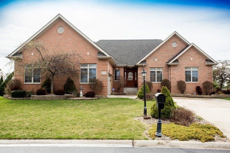 10310 Doubletree Dr S, Crown Point, IN 46307 - photo 1