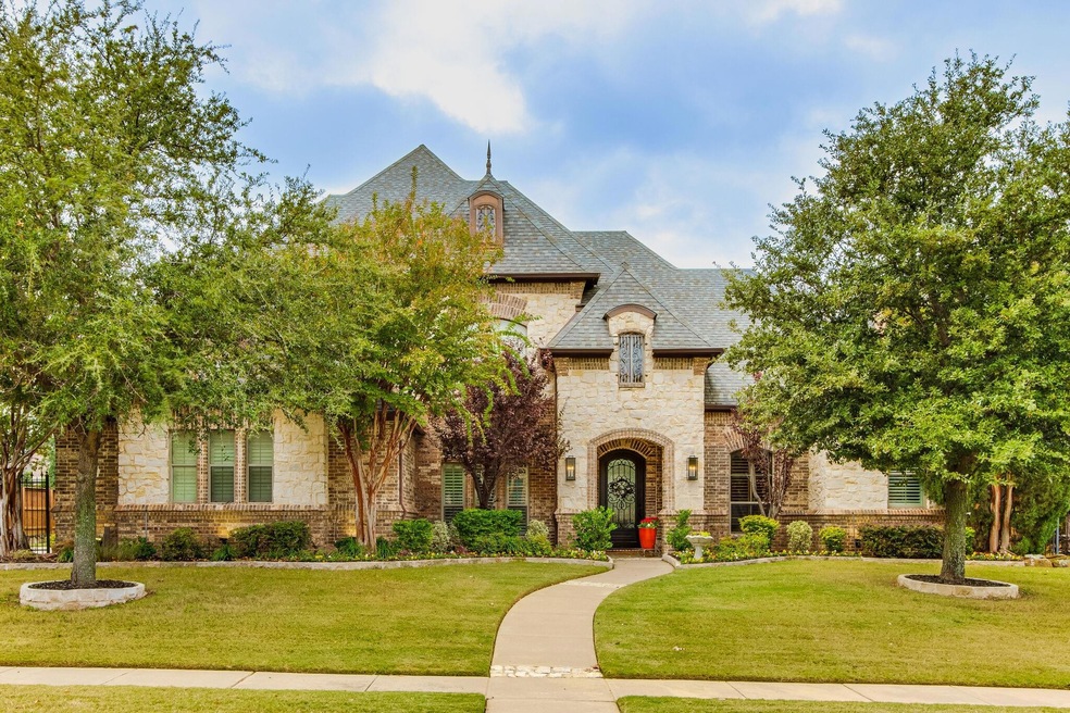 French country inspired executive home in Warwick Parc - Colleyville