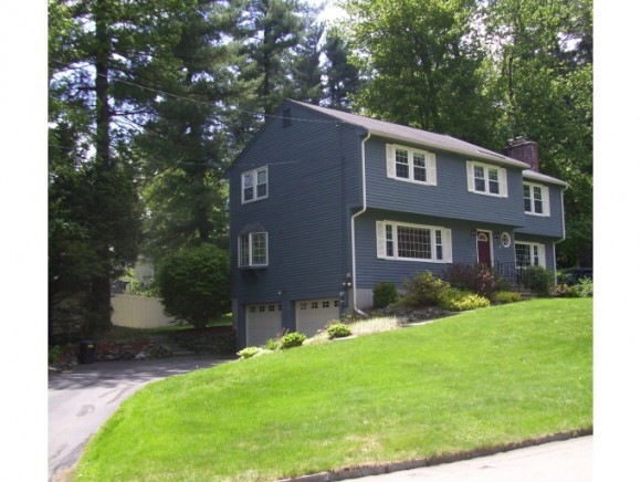 4 Sunshine Ct, Nashua, NH 03063 - photo 1