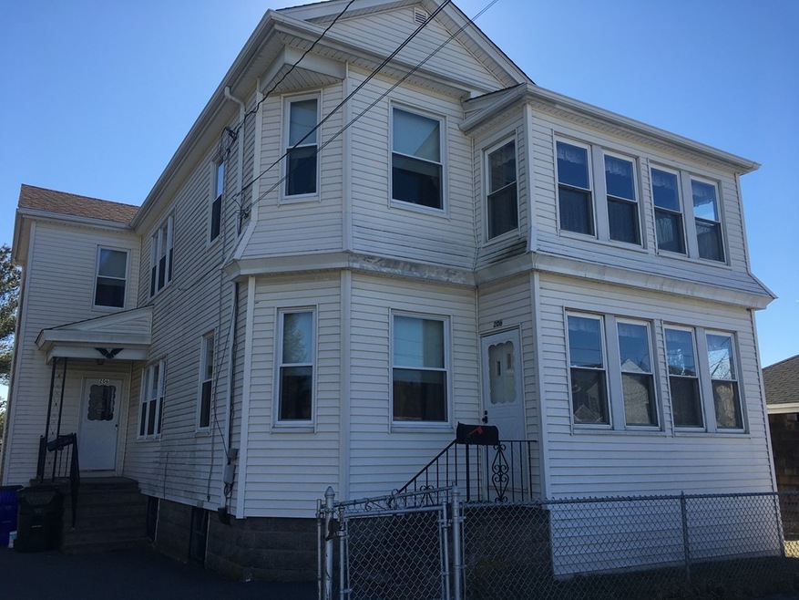 206 Lapham St unit 1, Fall River, MA 02721 - photo 1