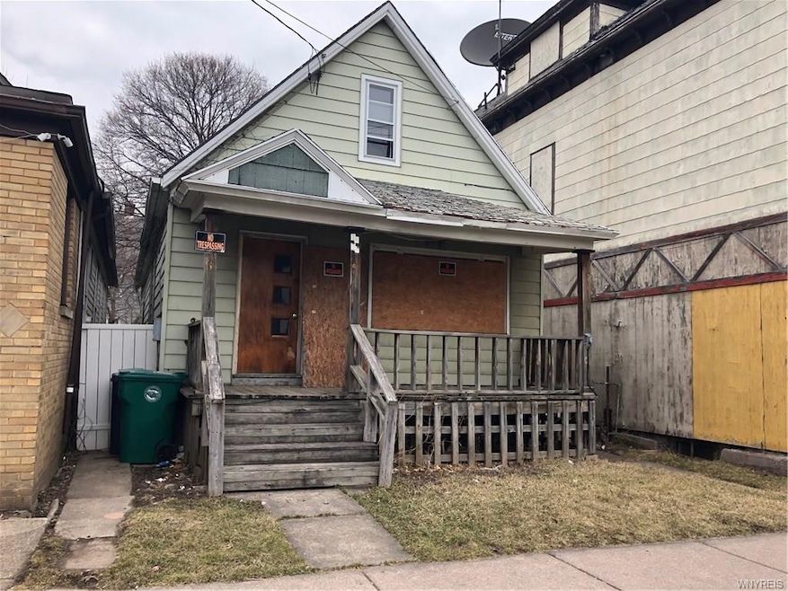 1926 Niagara St, Niagara Falls, NY 14303 - photo 1