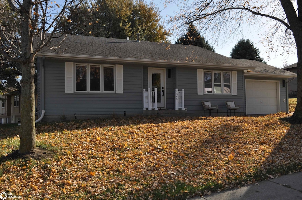 1546 Olive St, Carroll, IA 51401 - photo 1