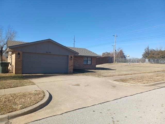 3600 Black Hawk Dr, Norman, OK 73072 - photo 1