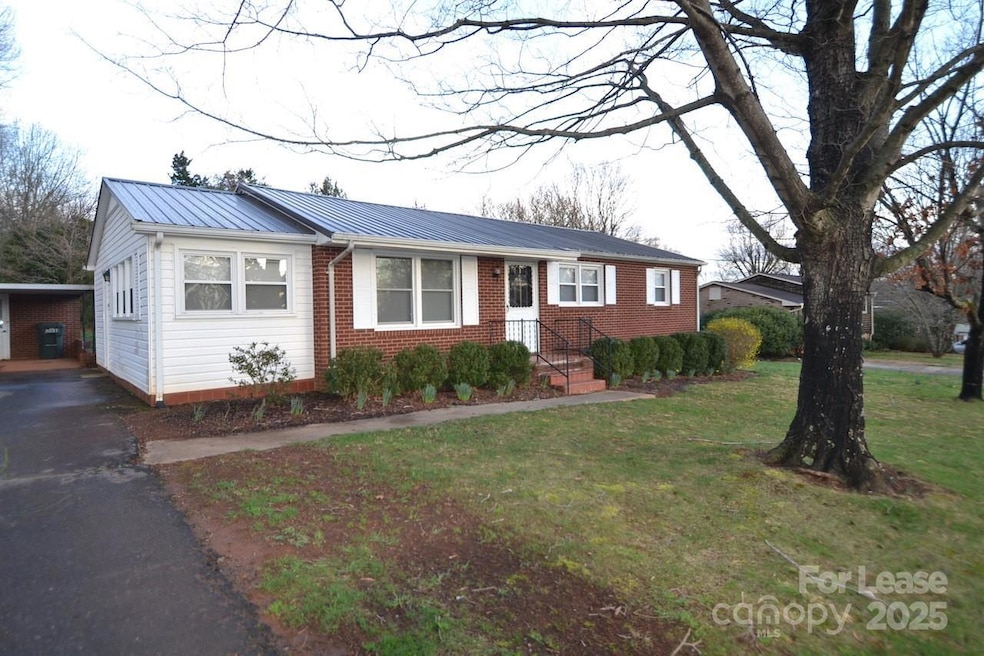 For Rent $1,550/month