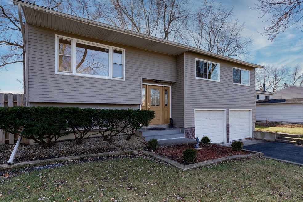 1318 Taft Ave, Wheaton, IL 60189 - photo 1