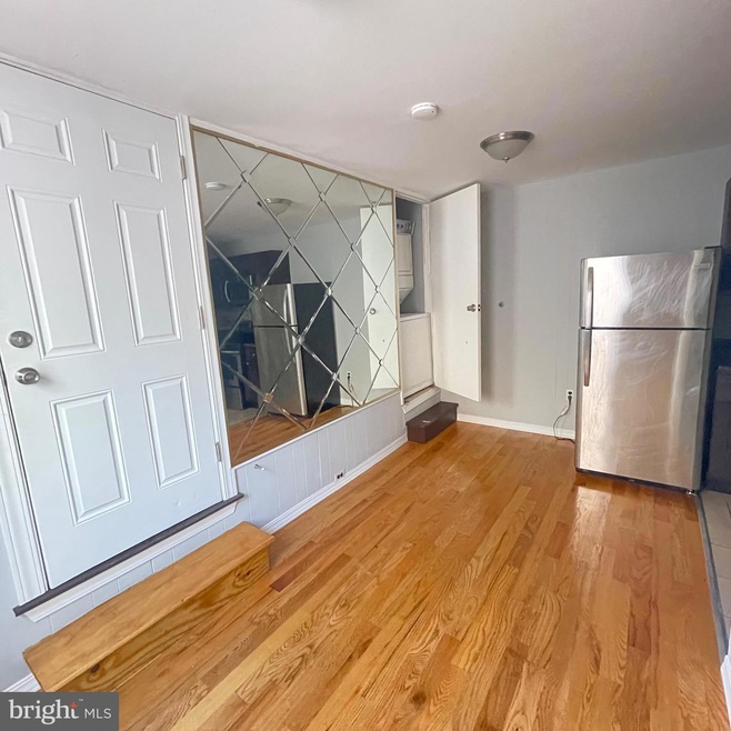 5128 Arch St unit 1F, Philadelphia, PA 19139 - photo 1