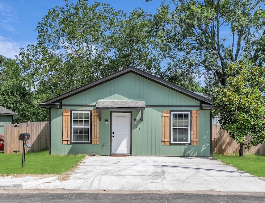 For Rent $1,800/month