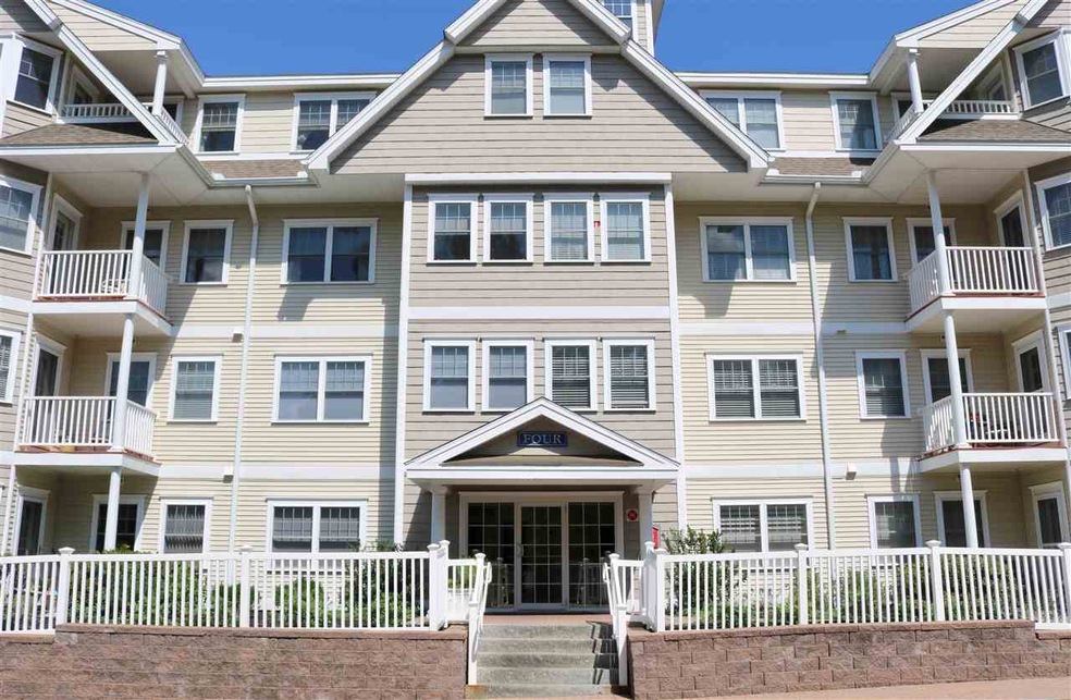 4 Sterling Hill Ln unit 445, Exeter, NH 03833 - photo 1