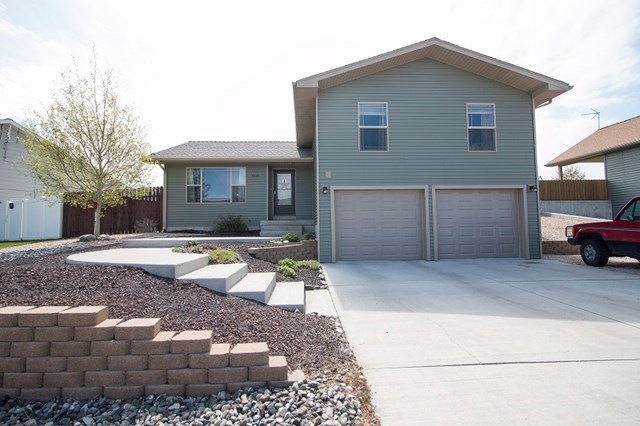 3044 Ishawooa Trail Ave, Cody, WY 82414 - photo 1