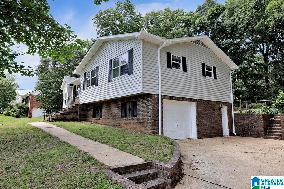 1106 Westridge Cir, Birmingham, AL 35235 - photo 1