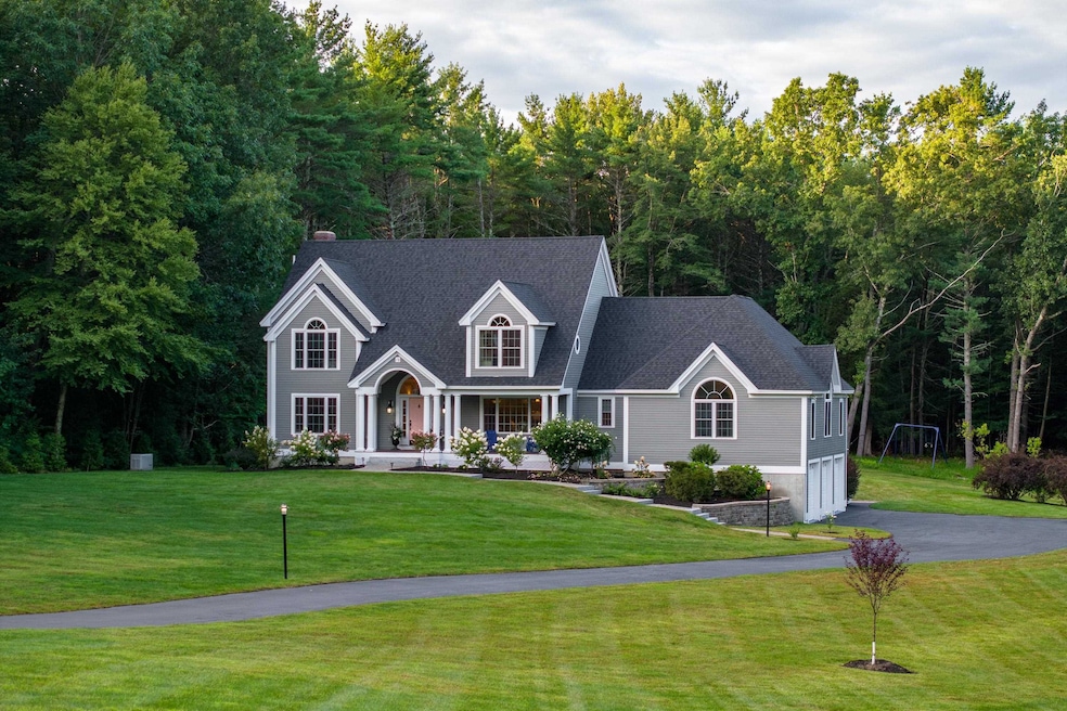 19 Wiggin Way, Stratham, NH 03885 - photo 1