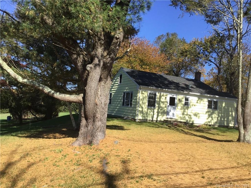 224 Elmridge Rd, Pawcatuck, CT 06379 - photo 1