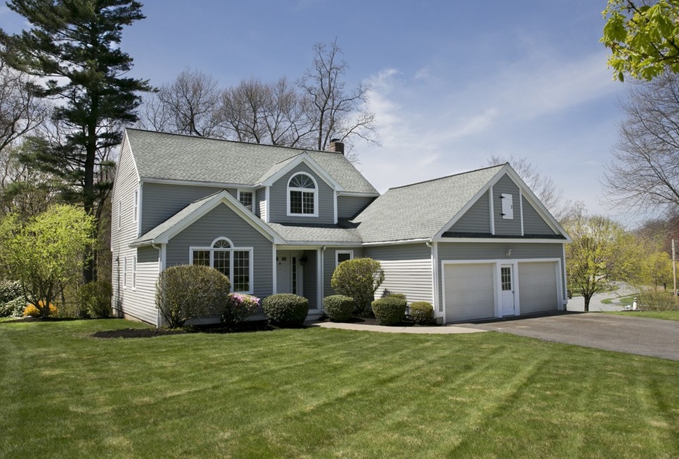 2 Old Farm Cir, Shrewsbury, MA 01545 - photo 1