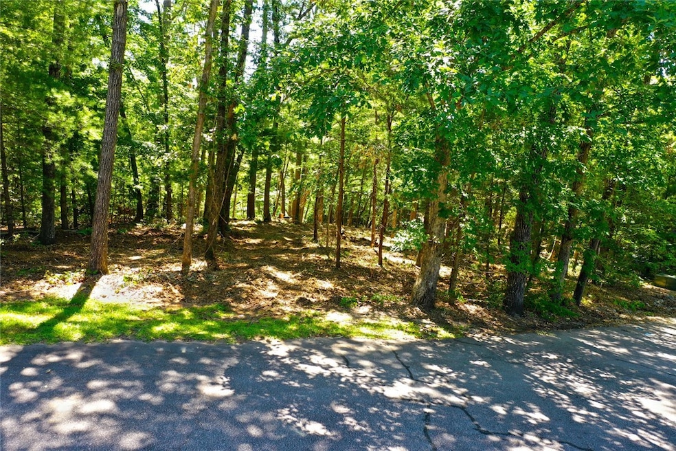 For Sale $319,900 • Co-Listing Agent