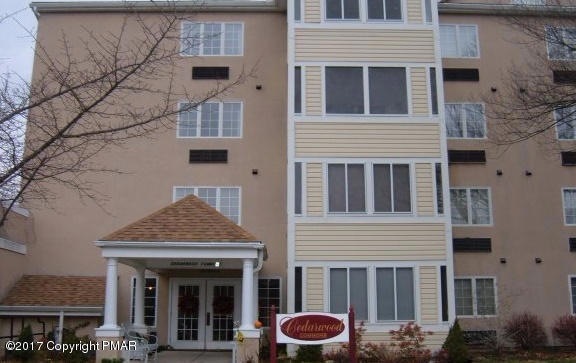 3 Village Cir unit 104, Stroudsburg, PA 18360 - photo 1