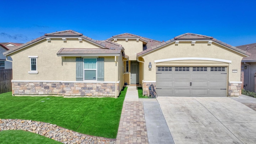 1121 Trailside Dr, San Juan Bautista, CA 95045 - photo 1