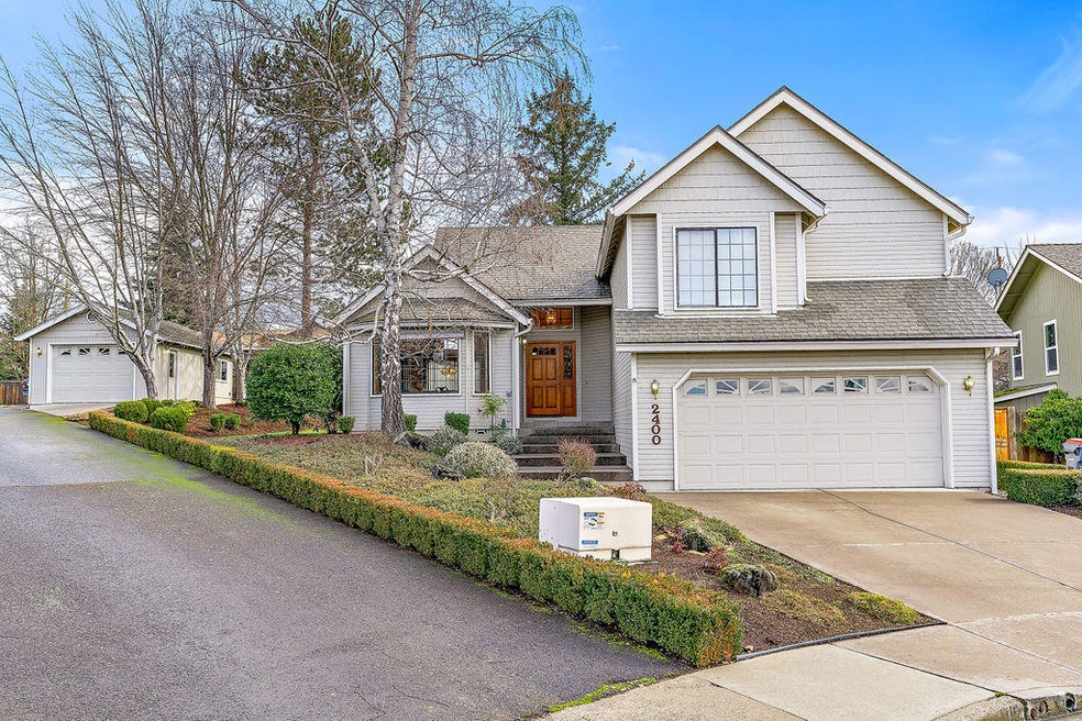 2400 Pinebrook Cir, Medford, OR 97504 - photo 1