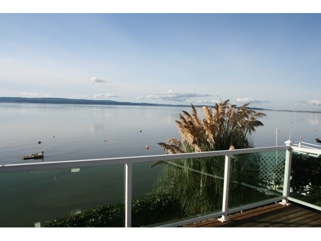 19222 Soundview Dr NW, Stanwood, WA 98292 - photo 1