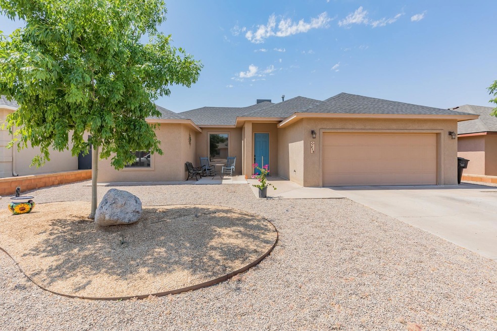 218 Ascot Parade, Alamogordo, NM 88310 - photo 1