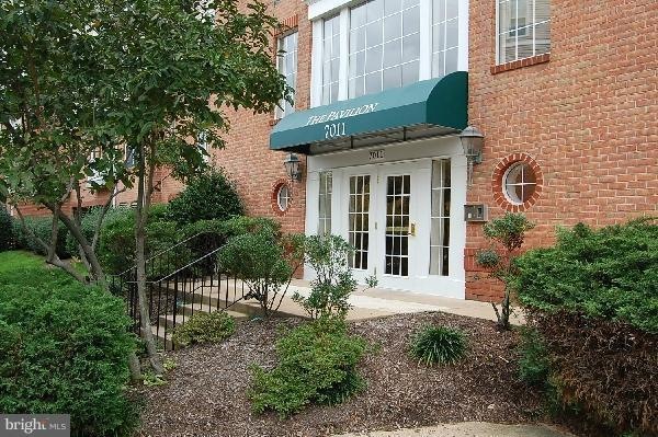 The Pavillion unit 209, Falls Church, VA 22043 - photo 1
