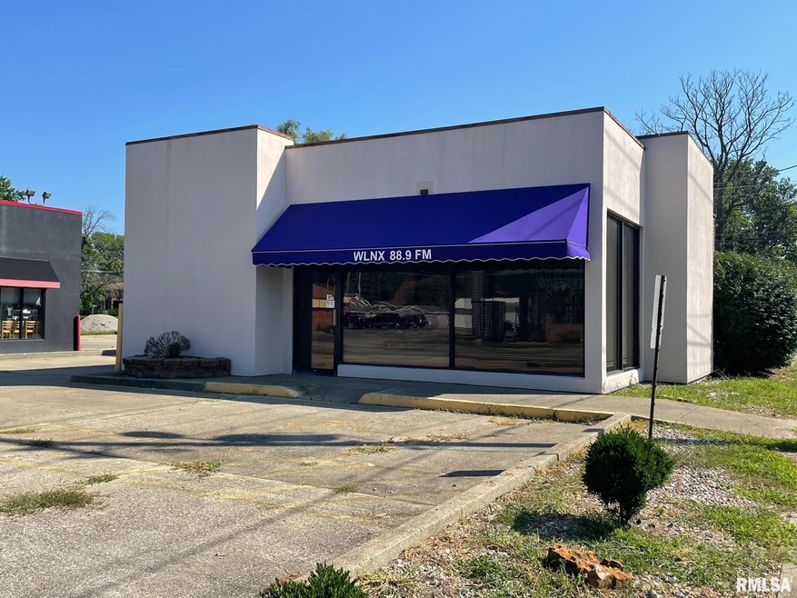 428 Keokuk St, Lincoln, IL 62656 - photo 1