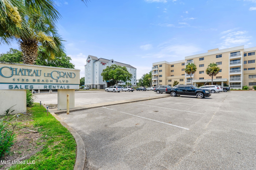front parking area