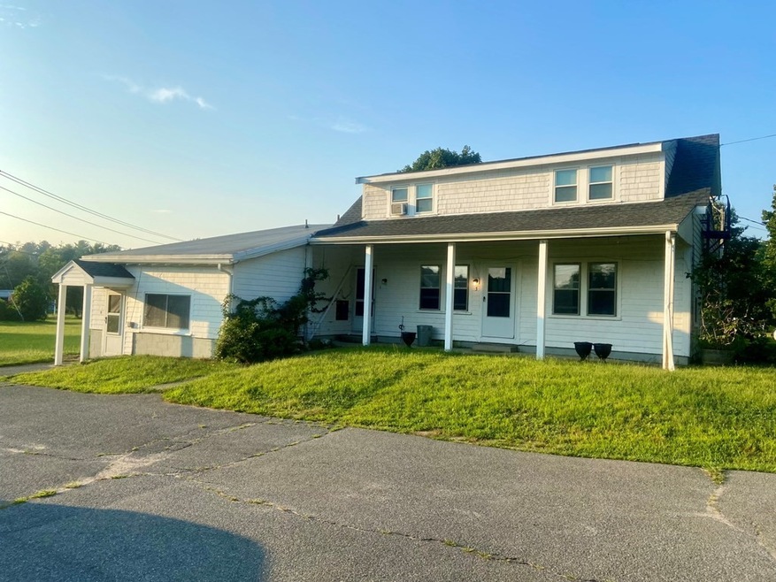 6 Green St unit 5, Carver, MA 02330 - photo 1