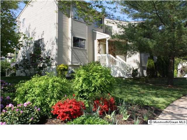 1 Pennybrook Ln, Middletown, NJ 07748 - photo 1