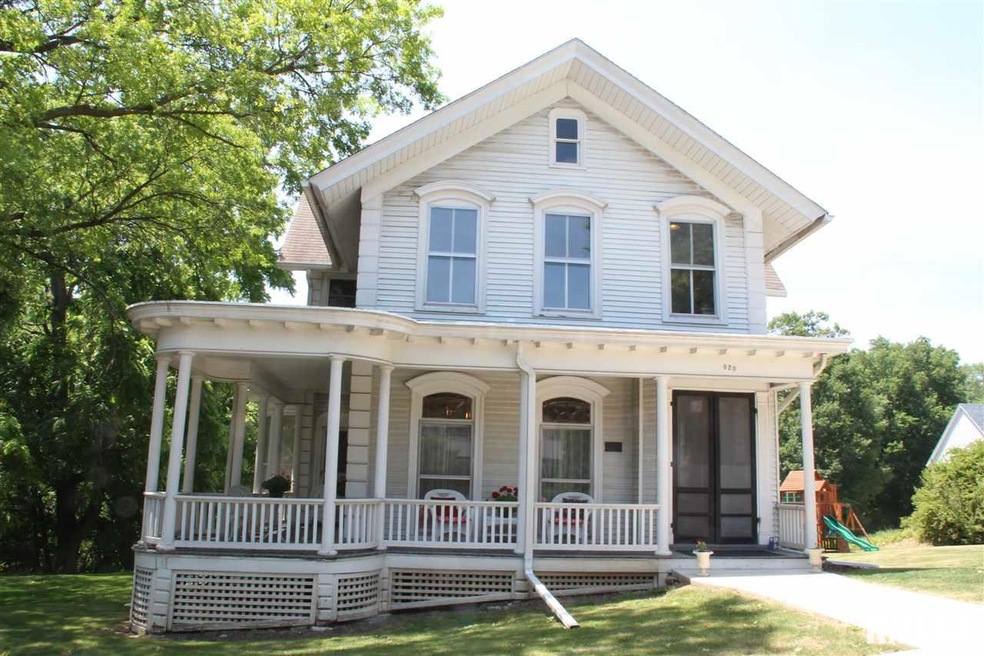 820 Bridge Ave, Davenport, IA 52803 - photo 1