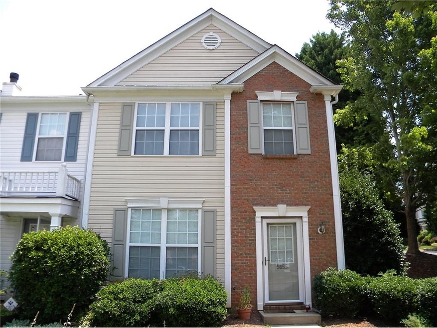 Beautiful End-Unit Brick and Frame Townhome