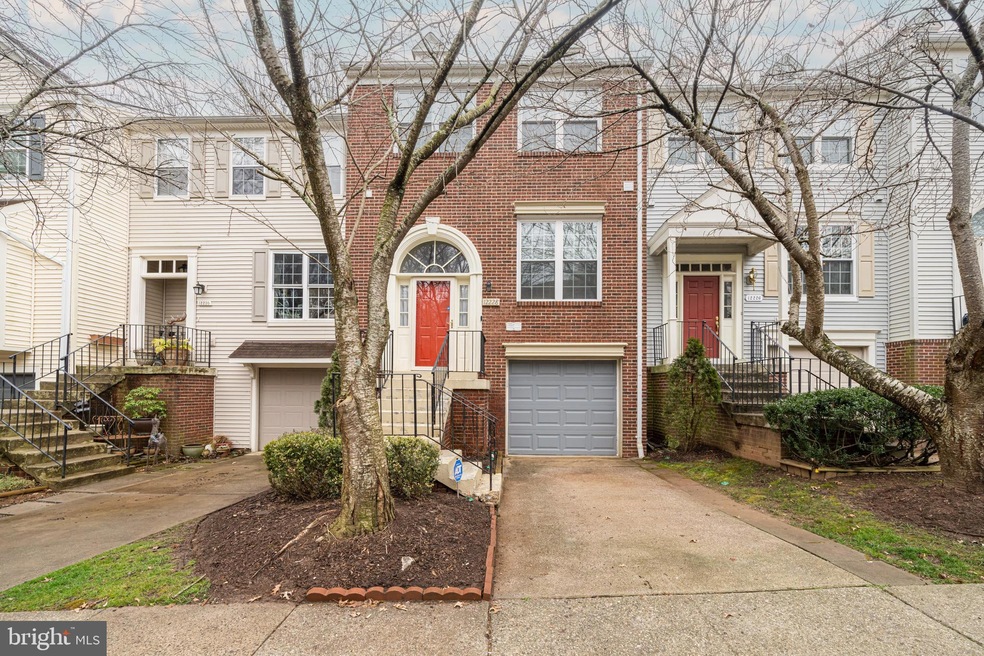 12228 Wye Oak Commons Cir unit 58, Burke, VA 22015 - photo 1