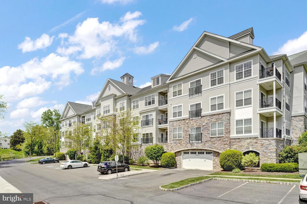 2114 Lydia Hollow Dr unit A1, Glen Mills, PA 19342 - photo 1