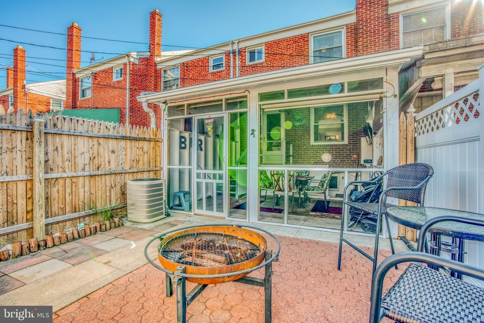 942 Middlesex Rd, Essex, MD 21221 - photo 1