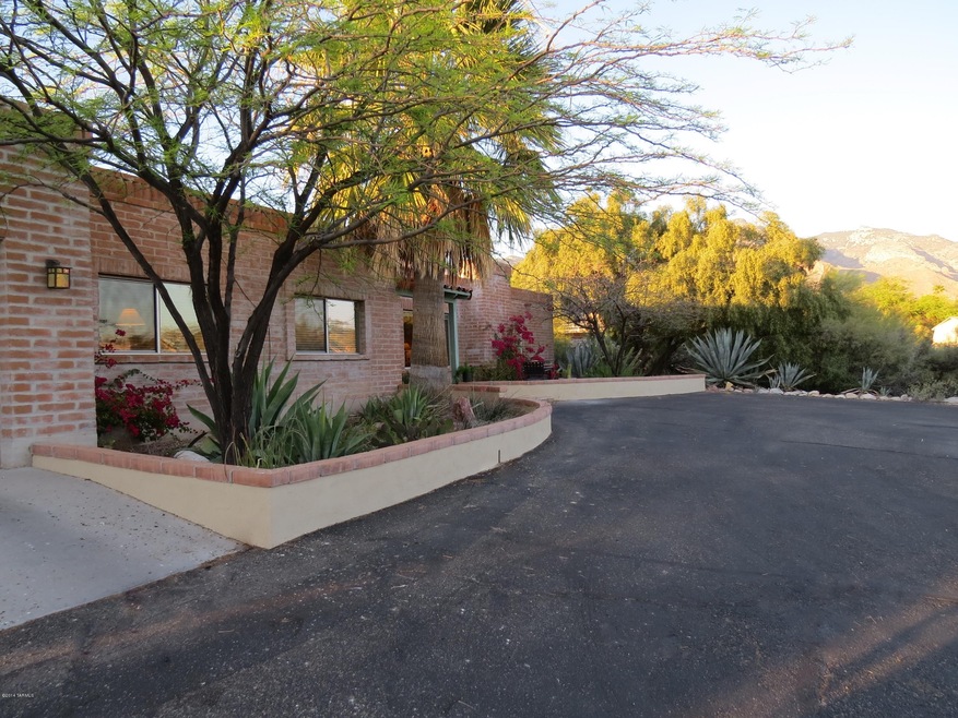 7025 N Skyway Drive