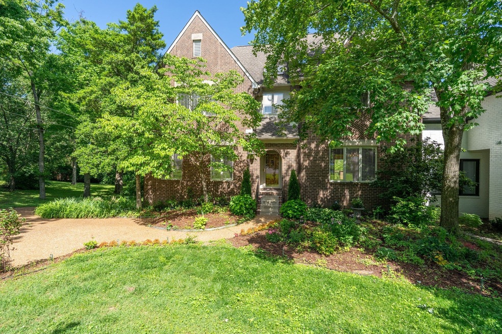 Sold $915,000 • Co-Listing Agent