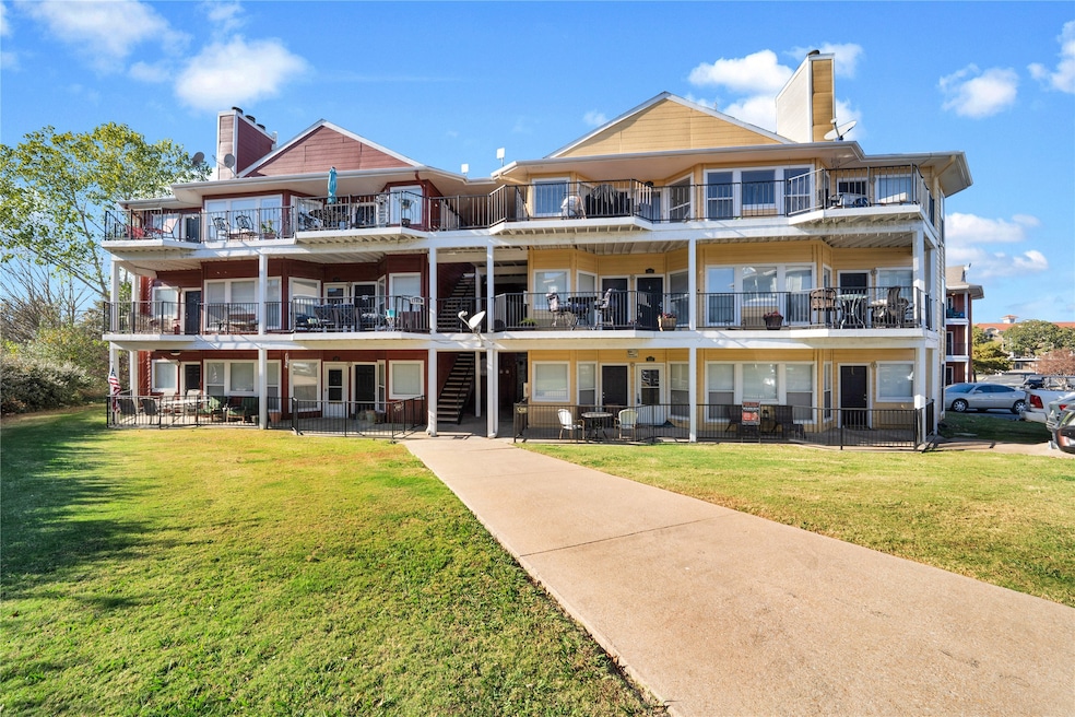 2164 Tanglewood Blvd unit 215, Pottsboro, TX 75076 - photo 1