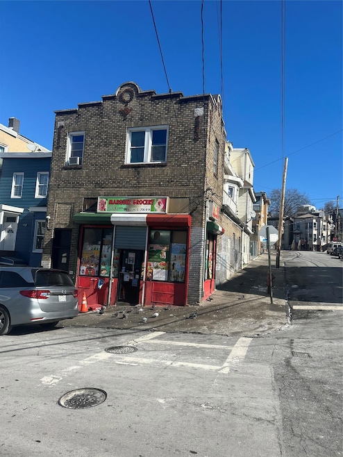 Sold $890,000 • Co-Listing Agent