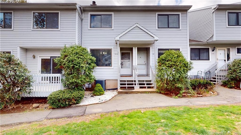 Private entrance to #414 Cypress Road!