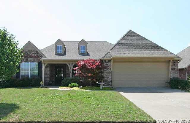 20570 E 46th St S, Broken Arrow, OK 74014 - photo 1