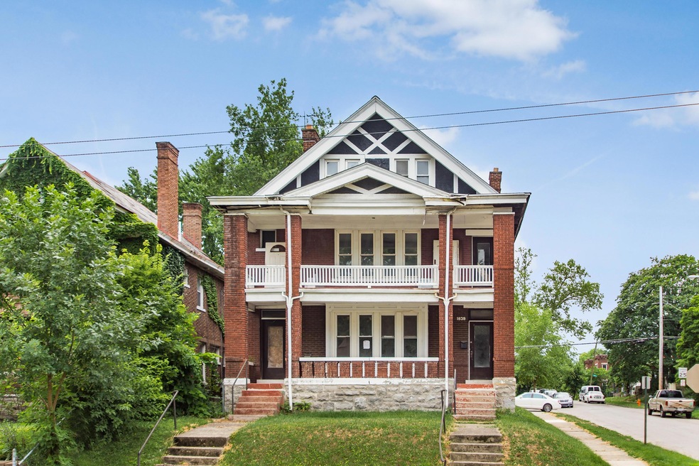 Y-1639 Bryden Rd. Columbus, OH086