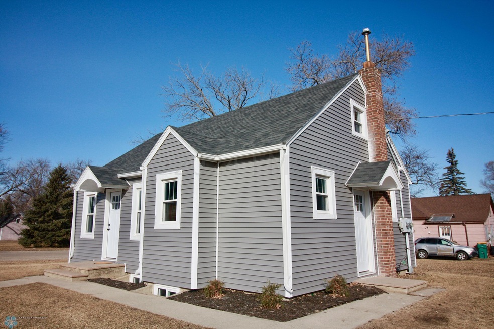 New vinyl siding and shingles