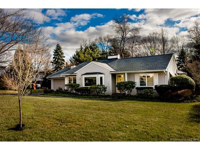 Cute home in fantastic in-town location!